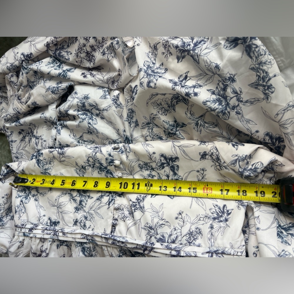 Dainty Jewells White and Blue Floral Dress - Picture 12 of 12